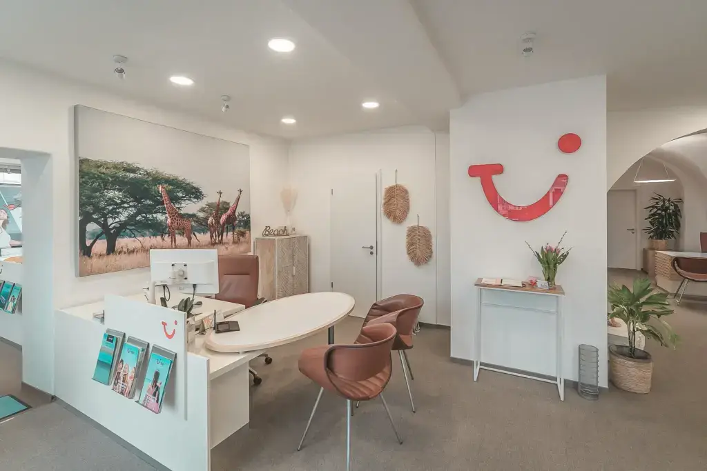 Reisebüro von innen , TUI Reisecenter, Esther Warsawa, Reisebüro Plauen