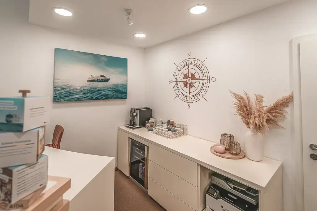 Büro Homepage TUI Reisecenter, Esther Warsawa, Reisebüro Plauen