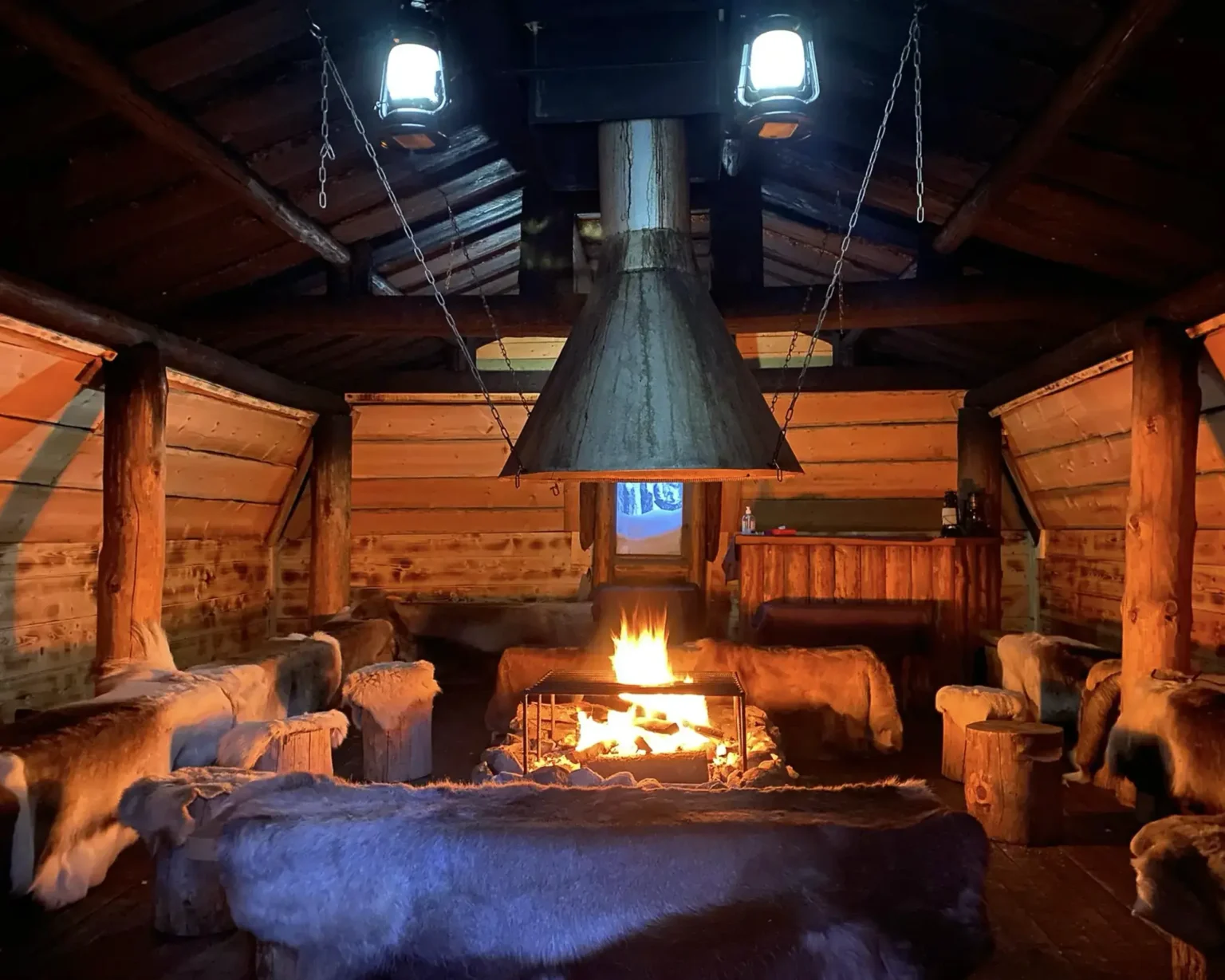 Finnland-Kuusamo-Kota©vianova (2)