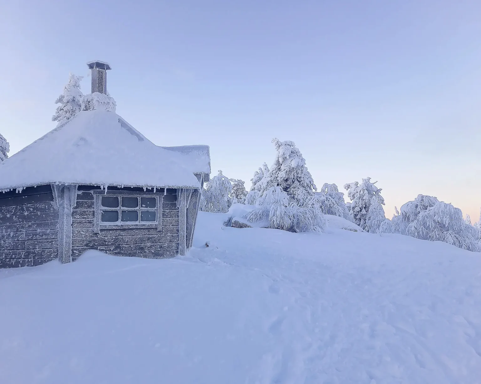 Huette-Iso-Syoete-Finnland_©vianova